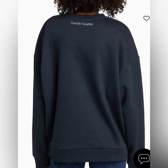 Favorite Aunt Heart Logo Sweatshirt Sz Small EUC - Picture 4 of 10